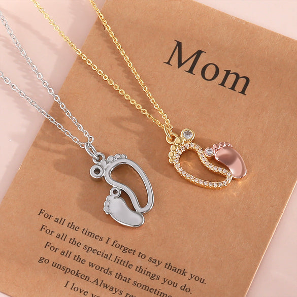 Women's Fashionable Copper Footprints Paw Pendant O Word Chain Necklace With Electroplating