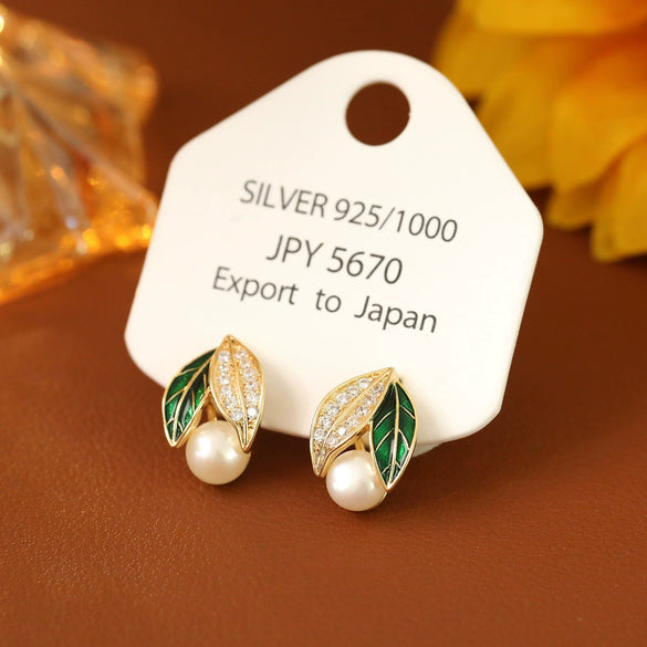 Women's Fashionable Geometric And Leaf Patterned Copper Earrings With Pearls And Electroplating