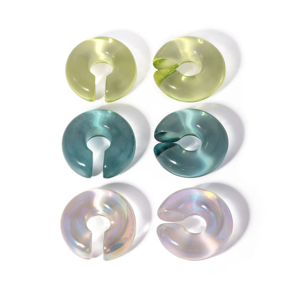 Women's Fashionable Simple Elegant Cute Resin And Plastic Cshaped Ear Clip With Dripping Oil Treatment And Geometric Style