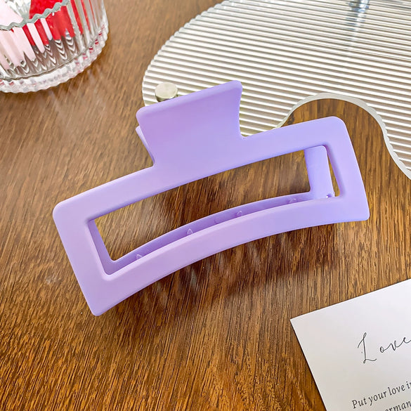 Women's Fashionable Simple Geometric Hollow Ps Handmade Shark Clip Hair Grab