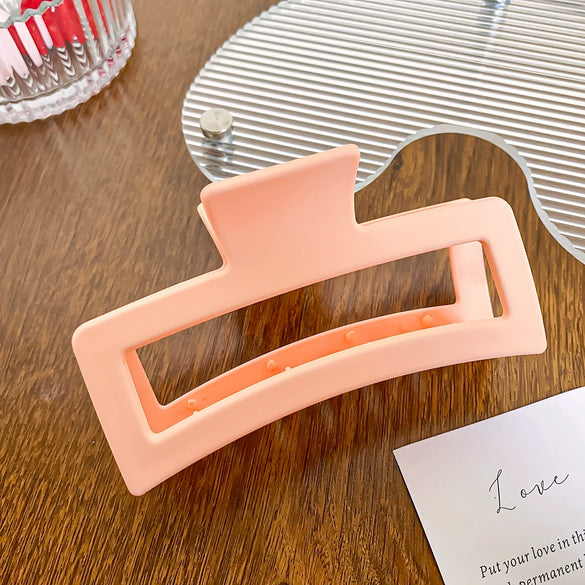 Women's Fashionable Simple Geometric Hollow Ps Handmade Shark Clip Hair Grab