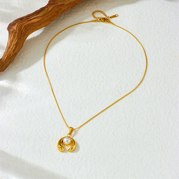 Women's Fashionable Simple U Shape Stainless Steel Pearl Inlaid Ring Opening Pendant Necklace With Gold Plated Chain