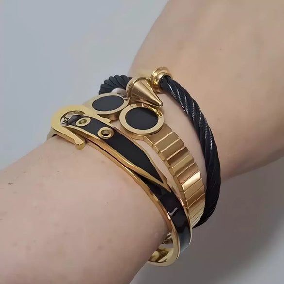 Women's Fashionable Temperament Open Horseshoe Buckle Titanium Steel Bracelet With Electroplating