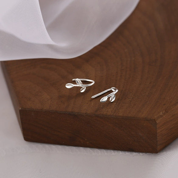 Women's Fine Silver Leaf Hook Earrings Lovely Plant Style Electroplated Fashion Dangle Earrings