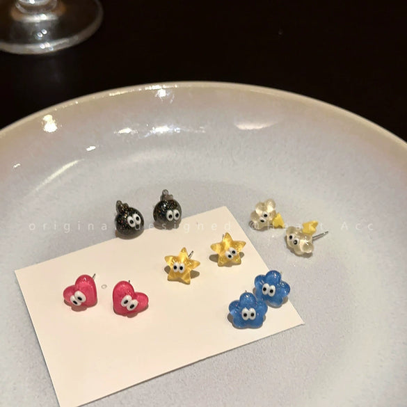 Women's Fivepiece Set Of Small And Cute Cartoon Resin Earrings With Heart And Star Patterns 925 Silver Needle Polished Design