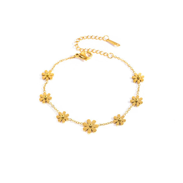 Women's Flower Titanium Steel Jewelry Set With Electroplated O Chain And Daisy Design