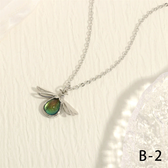 Women's Forest Moonstone Firefly Necklace Copper Material With Insect Pattern And Inlay Processing O Word Chain