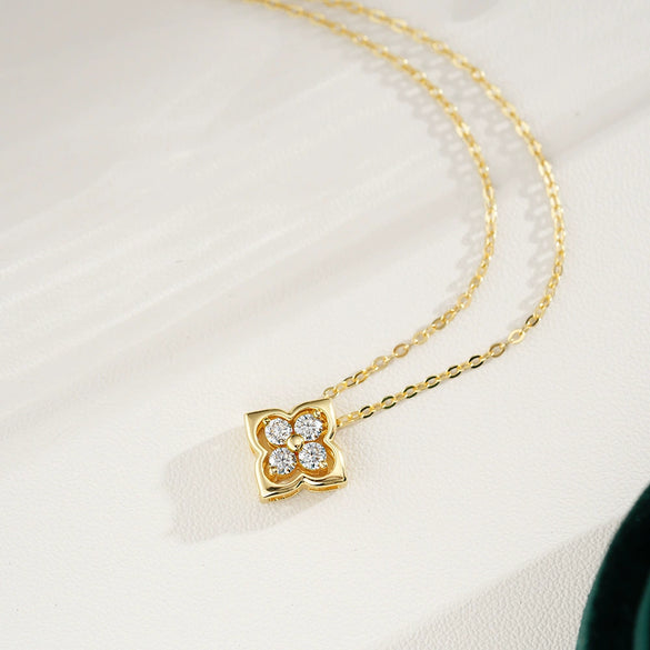 Women's Fourleaf Clover Flower Pattern 925 Sterling Silver Moissanite Pendant Necklace Set With Diamonds 14K Gold Plated