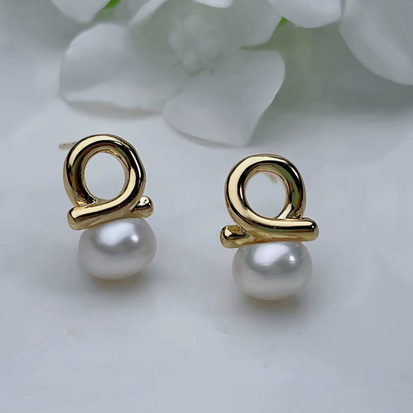 Women's French Geometric Freshwater Pearl Earrings