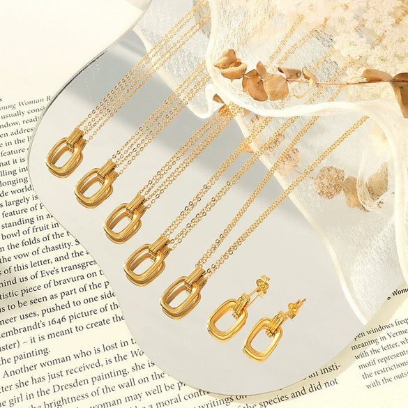 Women's French Geometric Hollow Titanium Steel Earrings Necklace Set Jewelry With Electroplating