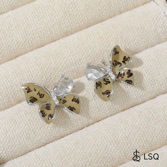 Women's French Retro Copper Earrings With Dead Leaf Butterfly Design And Electroplating Treatment