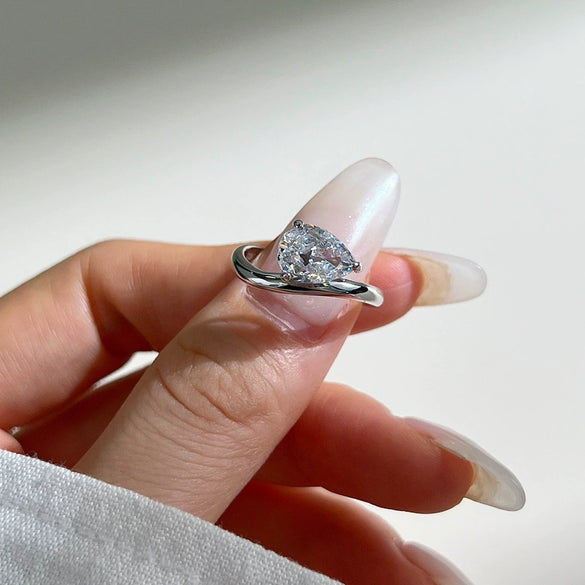 Women's French Retro Geometric S925 Sterling Silver Pearshaped Ring With 8A Zircon And Electroplating