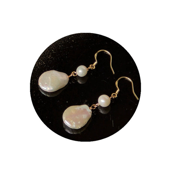 Women's French Retro Handmade High Gloss Baroque Shaped Freshwater Pearl Geometric Earrings