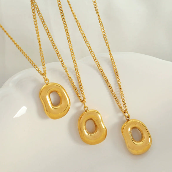 Women's French Retro Jewelry 316L Stainless Steel Necklace And Earrings Set With Plant Flowers Pattern And Snake Bone Chain Electroplated