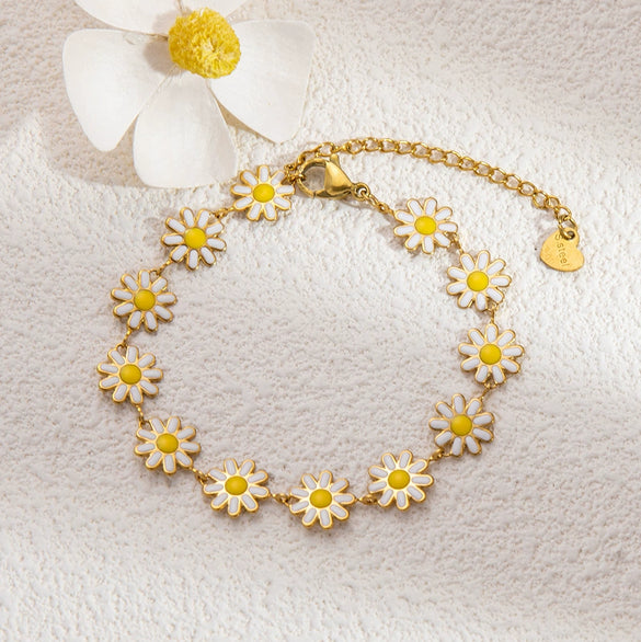 Women's Fresh Flower Stainless Steel And Titanium Steel Electroplated Bracelet