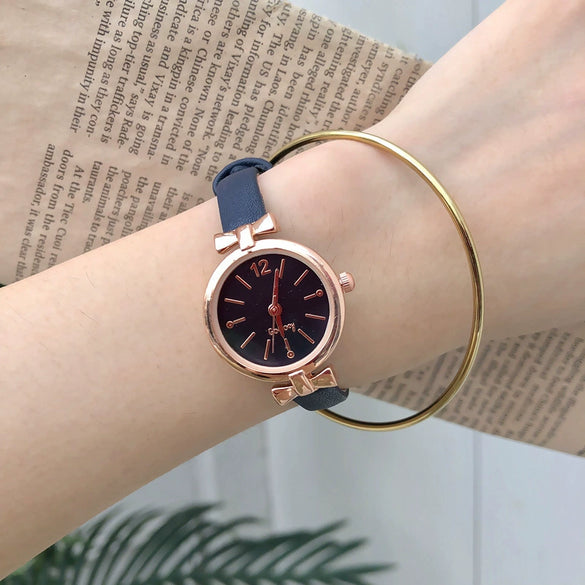 Women's Fresh Style Alloy Watch With Round Dial And Stainless Steel Pin Buckle Retro Artistic And Leisure Design