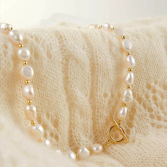Women's Freshwater Baroque Pearl Splicing Copper Beaded Necklace With Alloy Pendant And Electroplating Process