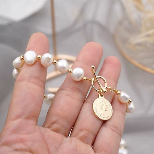 Women's Freshwater Pearl Alien Shape Copper Bracelet Jewelry Niche Design Light Luxury Trendy Elegant Simple