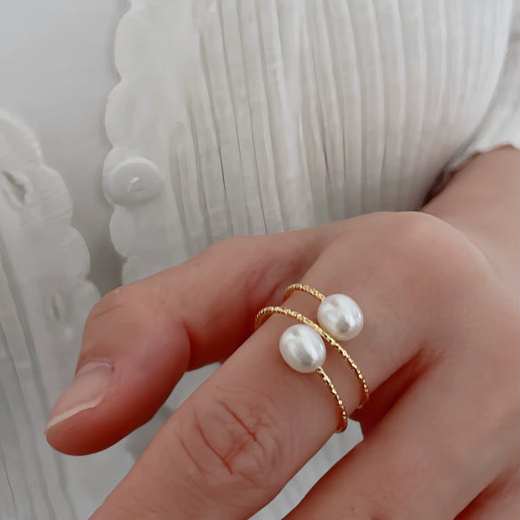 Women's Freshwater Pearl Goldfilled Copper Alloy Ring In Rice And Droplet Shapes