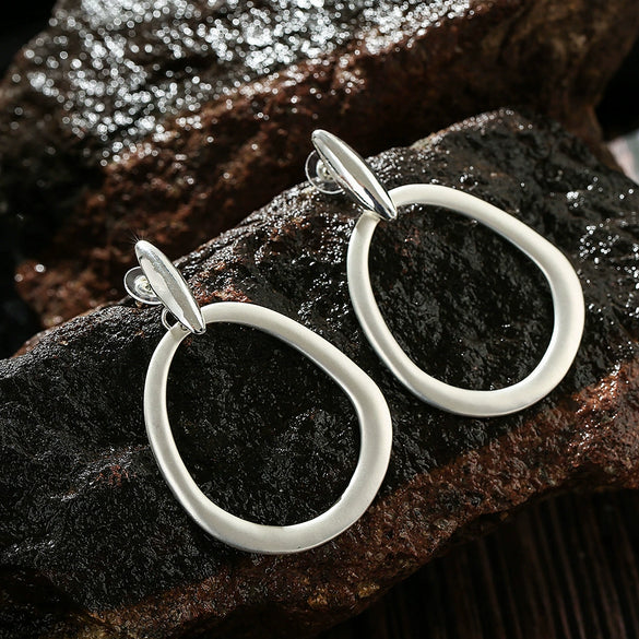 Women's Geometric Alloy Ear Pin Earrings Minimalist Statement Fashion Jewelry With Exaggerated Modern Design
