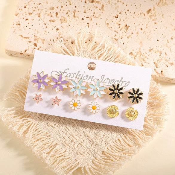 Women's Geometric Alloy Stud Earrings With Steel Posts Electroplated Light Luxury Small Earring Set