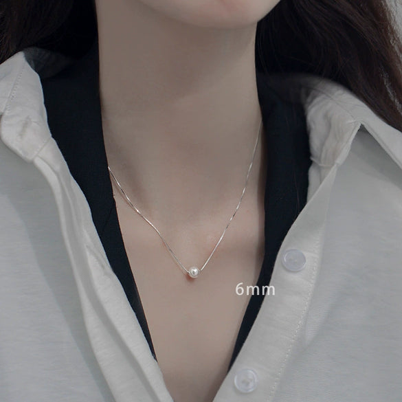 Women's Geometric Artificial Crystal Pendant Necklace With Silver Box Chain And Electroplated Clavicle Chain Design