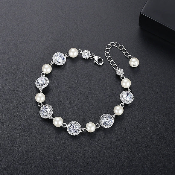 Women's Geometric Beaded Copper Bracelet With Pearl Accents Electroplated Fashion Jewelry Wholesale