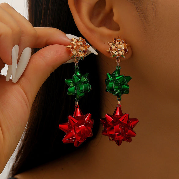 Women's Geometric Christmas Flower Drop Earrings Retro Metal Long Dangle Earrings With Electroplated Finish