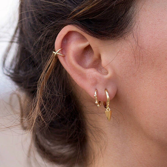 Women's Geometric Circle Small Bead Hoop Earrings With Silver Needle And Copper Electroplated Simple Fashion Ear Buckle Design
