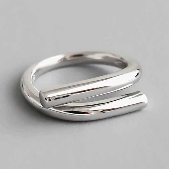 Women’s Geometric Copper Open Crossover Ring Bracelet With Electroplated Finish Elegant Creative Interlaced Split Design