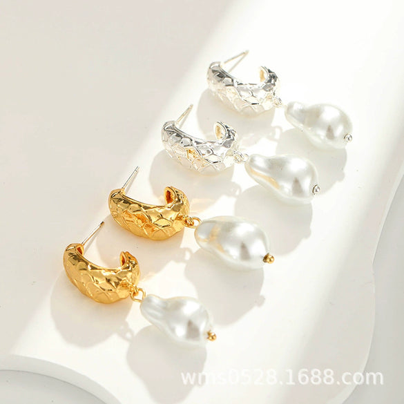 Women's Geometric Copper Pearl Stud Earrings With Gold Plating Retro Style Jewelry Accessories