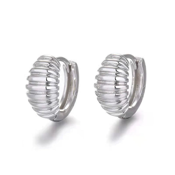 Women's Geometric Croissant Threaded Earrings With Silver Needle And Copper Electroplated Retro Street Style