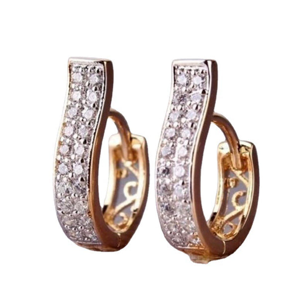 Women's Geometric Diamond Earrings In Electroplated Alloy With A Curved Statement Design For Fashion Jewelry Collections