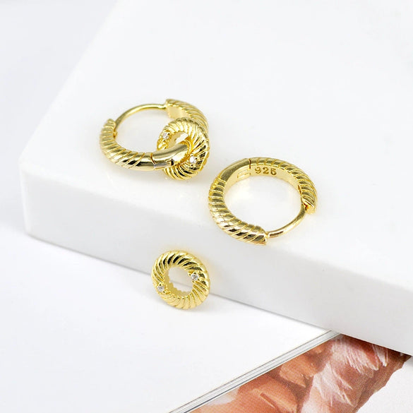Women's Geometric Double Hoop Earrings With Silver Needle And Copper Retro Exaggerated Rotating Hoop Design Electroplated Finish