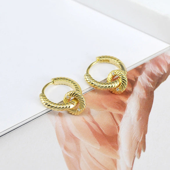 Women's Geometric Double Hoop Earrings With Silver Needle And Copper Retro Exaggerated Rotating Hoop Design Electroplated Finish