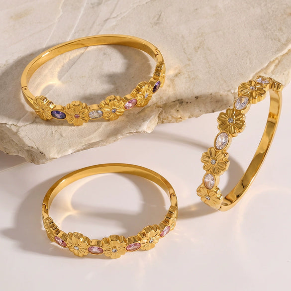 Women's Geometric Floral Zirconset Plated Stainless Steel Bracelet With Simple Versatile Design