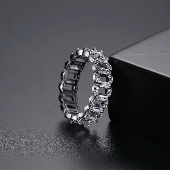 Women's Geometric Full Zircon Ring In Electroplated Copper Fashion Jewelry Statement Accessory