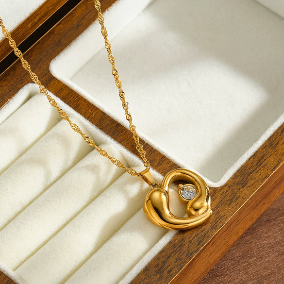 Women's Geometric Heart Pendant Necklace With Zircon Inlay Stainless Steel Regular Chain And 18K Gold Vacuum Plated Finish