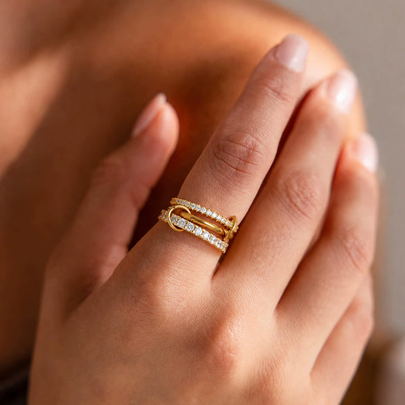 Women's Geometric Interlocking Ring In Gold Tone Stainless Steel With Zircon Accents Round Setting And Plated Finish