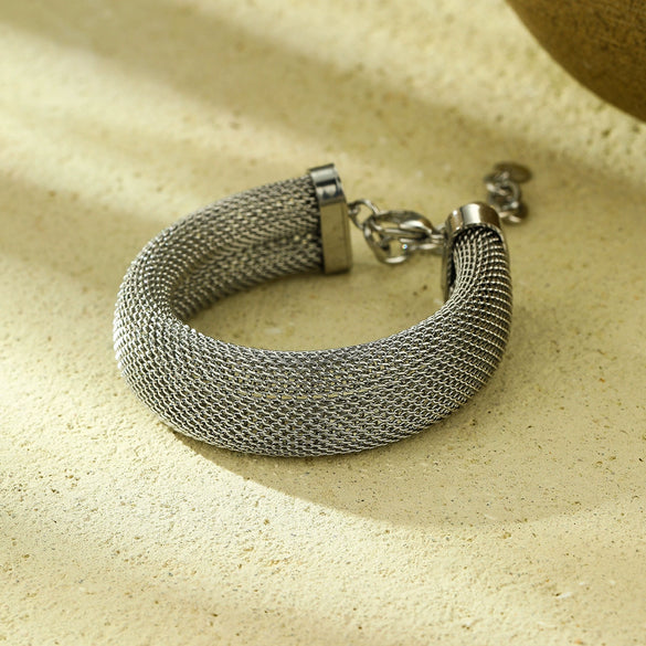 Women's Geometric Mesh Stainless Steel And 18K Titanium Steel Electroplated Bracelet With Personality Exaggerated Highend Sense And Not Fading Hollow Design