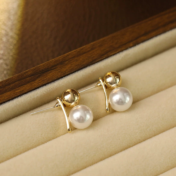 Women's Geometric Metal And Pearl Earrings Copper Alloy Electroplating
