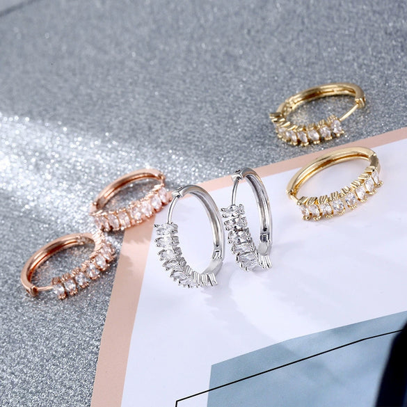 Women's Geometric Micro Set Earrings With Electroplated Finish Fashion Exquisite Gold Tone Earrings