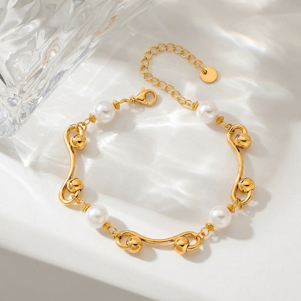 Women's Geometric Pearl Inlay Stainless Steel Bracelet With Gold Tone Vacuum Plating And Lightweight Luxury Design