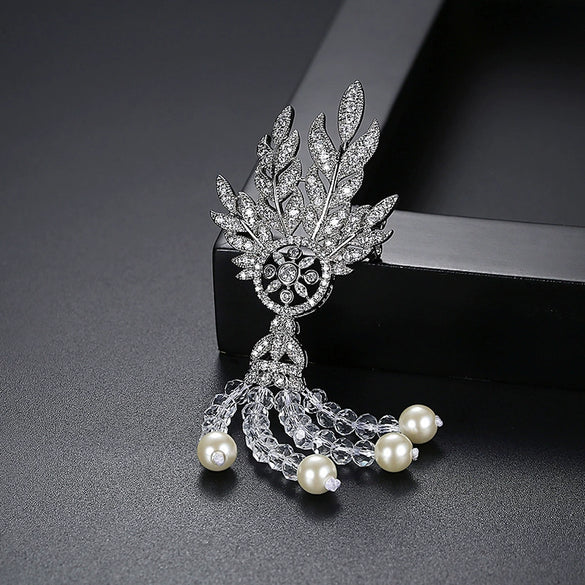 Women's Geometric Pearl Tassel Brooch With Zircon Microinlay Electroplated Copper Jewelry Accessory