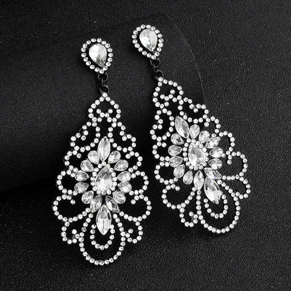 Women's Geometric Rhinestone Alloy Earrings Vintage Fashion Statement Jewelry For Everyday Wear And Bridal Occasions