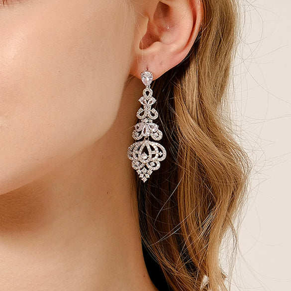 Women's Geometric Rhinestone Alloy Earrings Vintage Fashion Statement Jewelry For Everyday Wear And Bridal Occasions