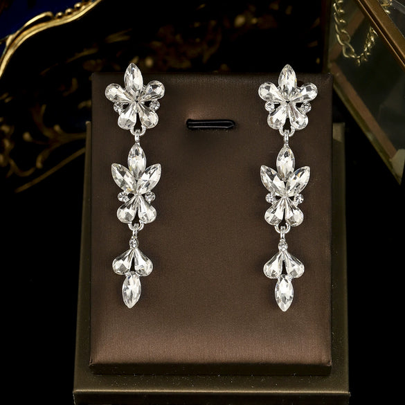 Women's Geometric Rhinestone Alloy Earrings Vintage Fashion Statement Jewelry For Everyday Wear And Bridal Occasions