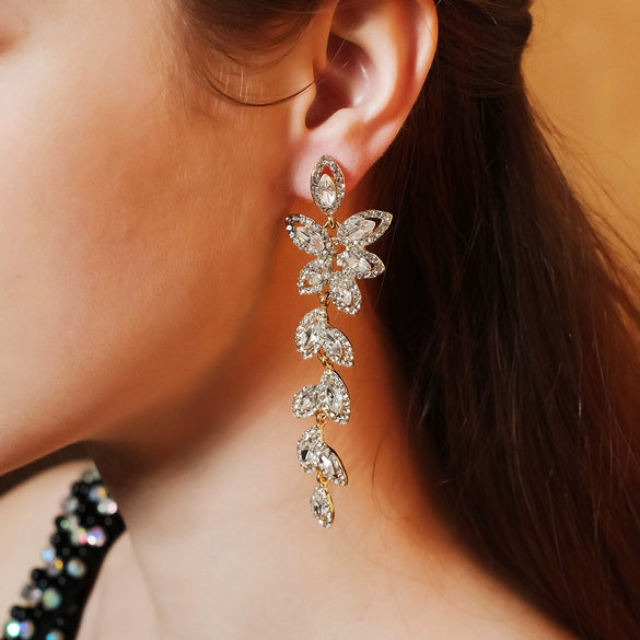 Women's Geometric Rhinestone Alloy Earrings Vintage Fashion Statement Jewelry For Everyday Wear And Bridal Occasions