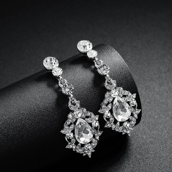 Women's Geometric Rhinestone Alloy Earrings Vintage Fashion Statement Jewelry For Everyday Wear And Bridal Occasions