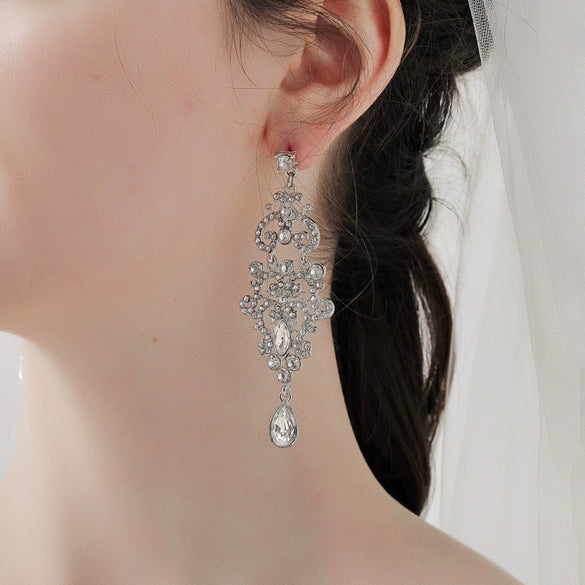 Women's Geometric Rhinestone Alloy Earrings Vintage Fashion Statement Jewelry For Everyday Wear And Bridal Occasions